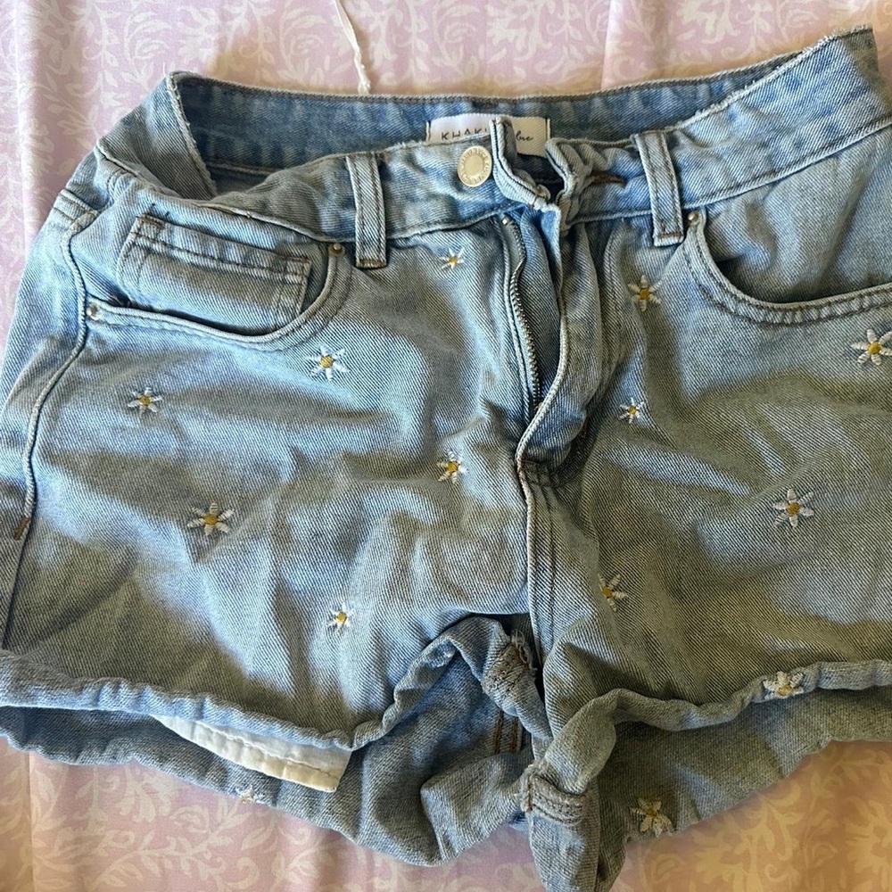 Madewell Light Blue Jean Shorts with Daisy Embroidery